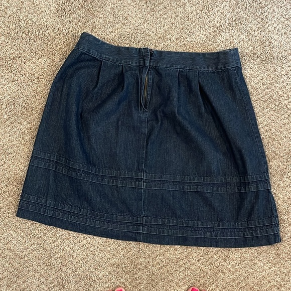 LOFT pleated denim skirt - Picture 2 of 3